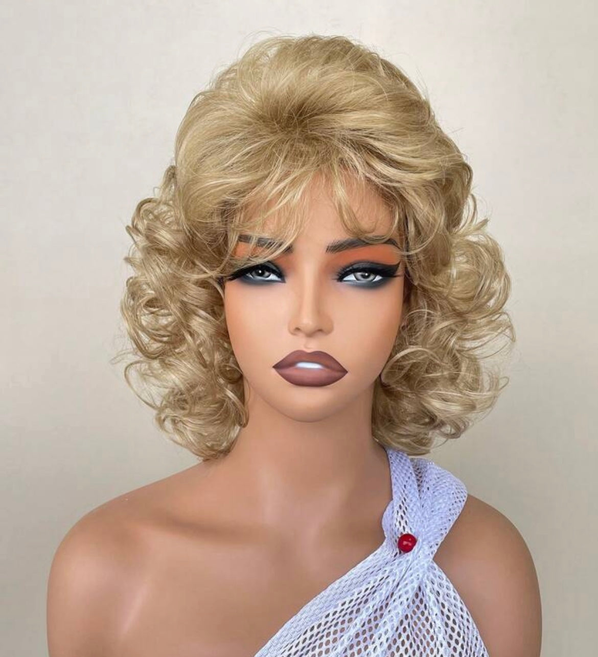 Synthetic Wig Blonde Bangs Short Curly Hair Suitable For Everyday Festival Wear