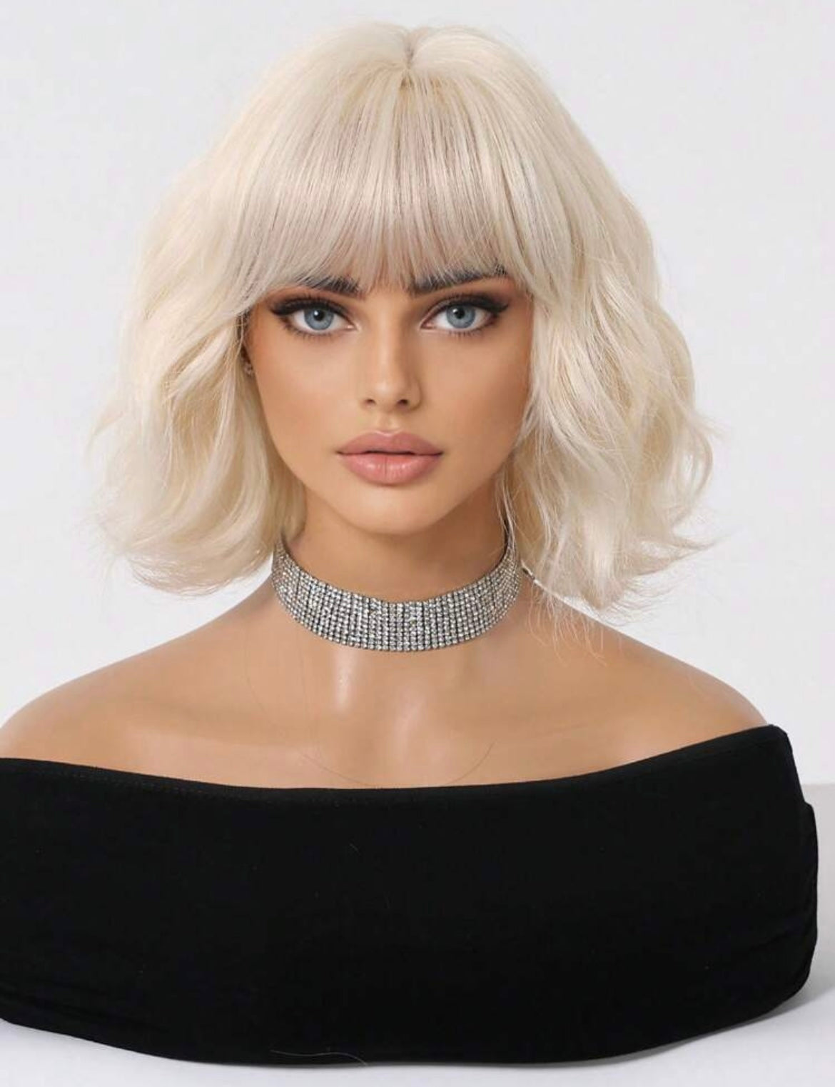 Blonde Bob Wig with Bangs – Short Wavy Synthetic Hair – Platinum Blonde Lob – Natural Looking Cosplay & Everyday Wig