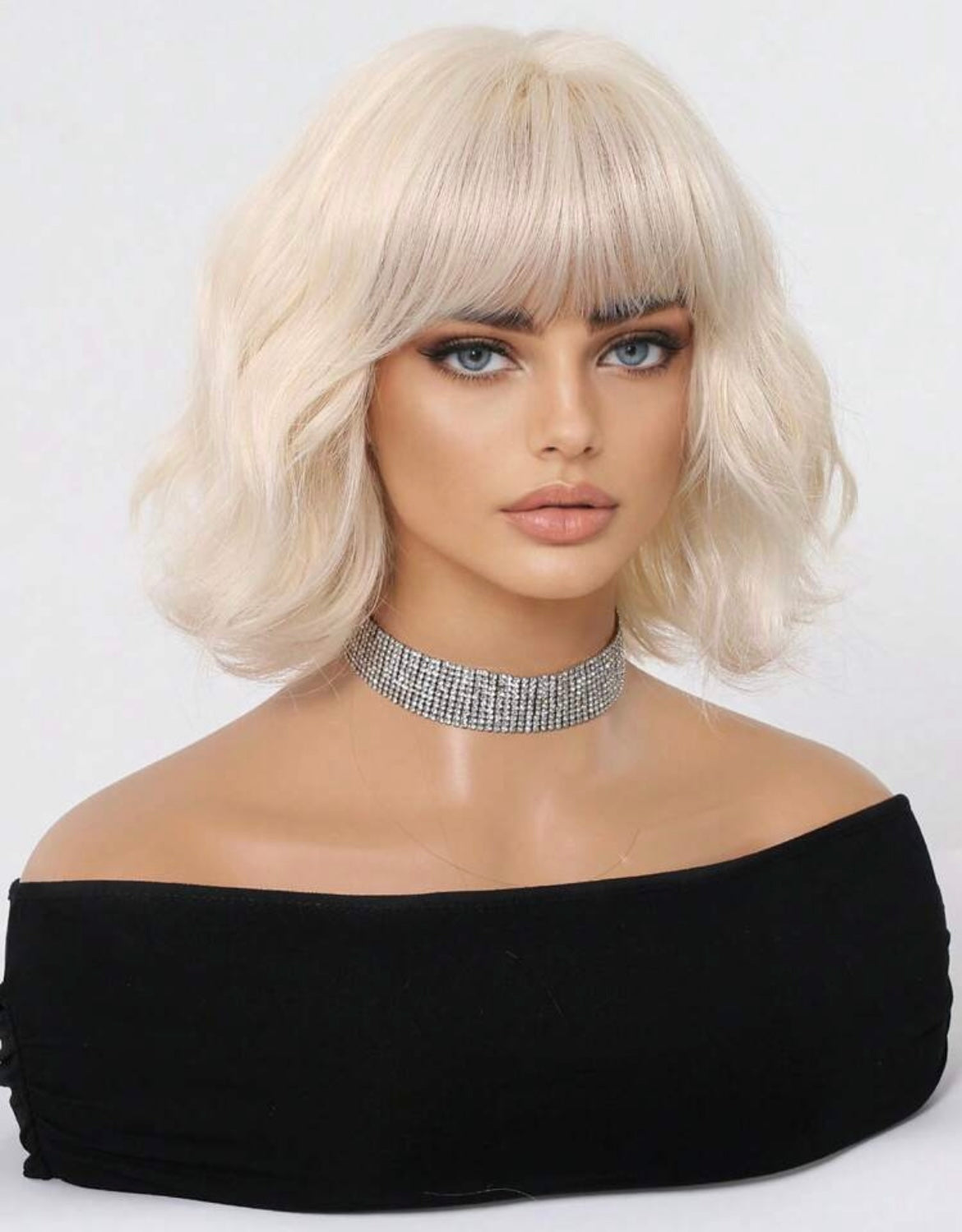 Blonde Bob Wig with Bangs – Short Wavy Synthetic Hair – Platinum Blonde Lob – Natural Looking Cosplay & Everyday Wig