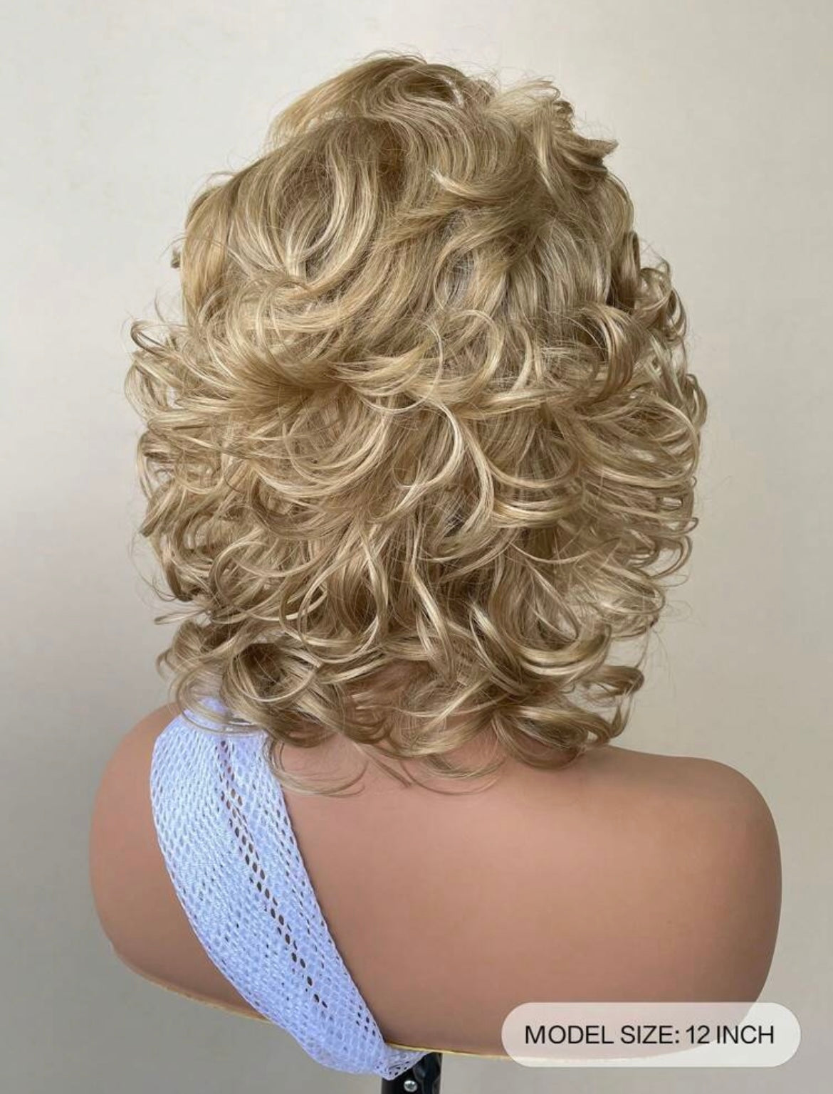 Synthetic Wig Blonde Bangs Short Curly Hair Suitable For Everyday Festival Wear